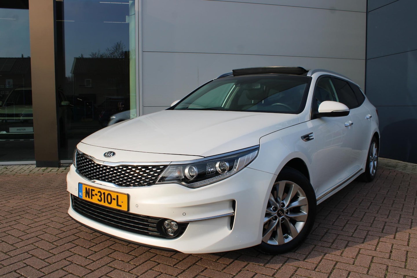 Kia Optima Sportswagon - 1.7 CRDi 140pk DynamicLine Automaat - AutoWereld.nl