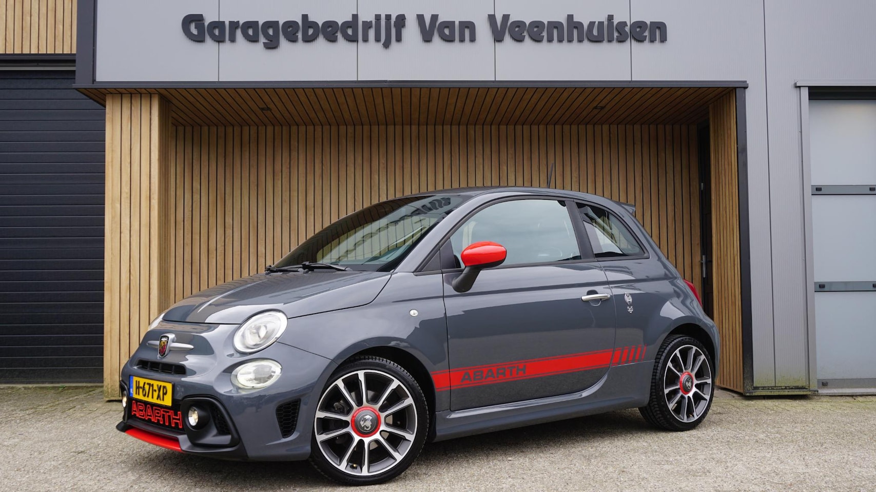 Abarth 595 - 1.4 T-Jet 145PK 70th Virtual Cockpit 17inch LM LED *Dis.Riem v.v.* 75480km Sportief! - AutoWereld.nl