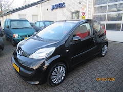 Peugeot 107 - 1.0-12V XR