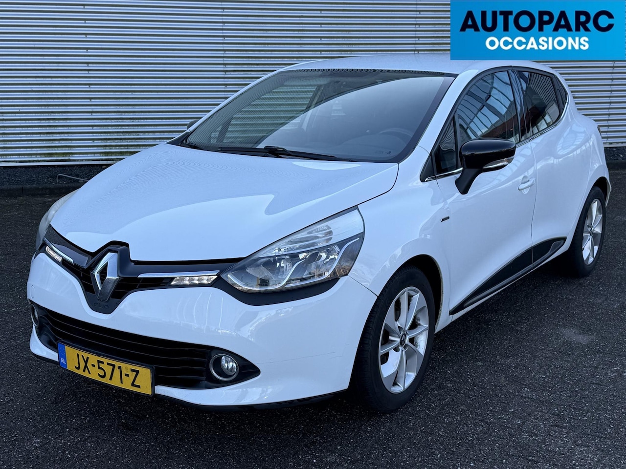 Renault Clio - 0.9 TCe Eco2 Limited 0.9 TCe Eco2 Limited , AIRCO, CRUISE CONTROLE, 1e EIGENAAR, NAVI, LIMITED INTERIEUR, BOEKJ - AutoWereld.nl