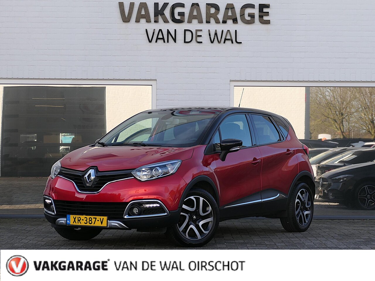 Renault Captur - 0.9 TCe Xmod | Leder | Achteruitrijcamera | R-Link | Trekhaak | Sportstuur | Cruise Contro - AutoWereld.nl