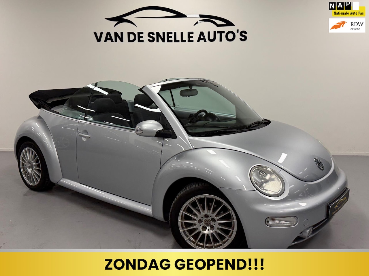 Volkswagen New Beetle Cabriolet - 1.6 NIEUWSTAAT/BLUETOOTH/CRUISECONTROL - AutoWereld.nl