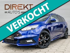 Ford Focus Wagon - 2.0 ST-3 XENON RECARO CARPLAY ORGINEEL NL
