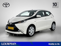 Toyota Aygo - 1.0 VVT-i x-play Automaat | 1e Eigenaar | NIEUW GELEVERD & ONDERHOUDEN | Navigatie | Camer