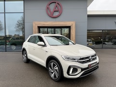 Volkswagen T-Roc - 1.5 TSI 150pk DSG R-Line | Camera | Keyless | Elek. Achterklep | Dode hoek | Rijklaar incl