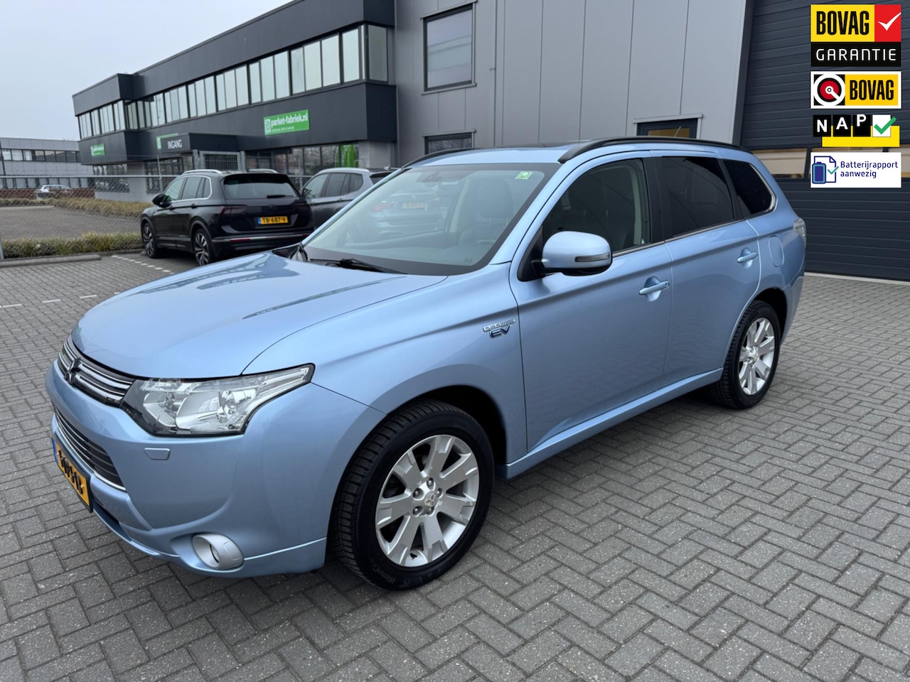 Mitsubishi Outlander - 2.0 PHEV instyle 2.0 PHEV instyle - AutoWereld.nl