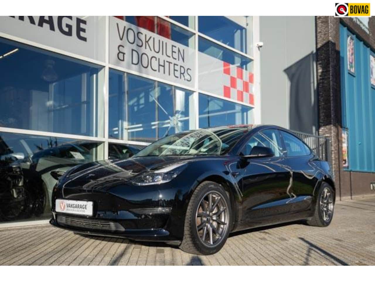 Tesla Model 3 - Long Range RWD Long Range AWD 75 kWh | Autopilot | Trekhaak - AutoWereld.nl