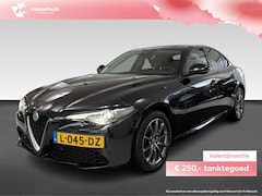 Alfa Romeo Giulia - 2.0 GME 200pk Aut Super / Leder / Navigatie / Xenon / Camera