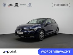 Volkswagen Golf - 1.0 eTSI Life Active 110 pk Automaat (DSG) | Navigatie | Parkeersensoren (Park assist) | A
