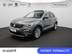 Volkswagen T-Roc - 1.5 TSI Sport 150 PK DSG | Panorama dak | Parkeercamera | Stoel- en stuurverwarming | Elek