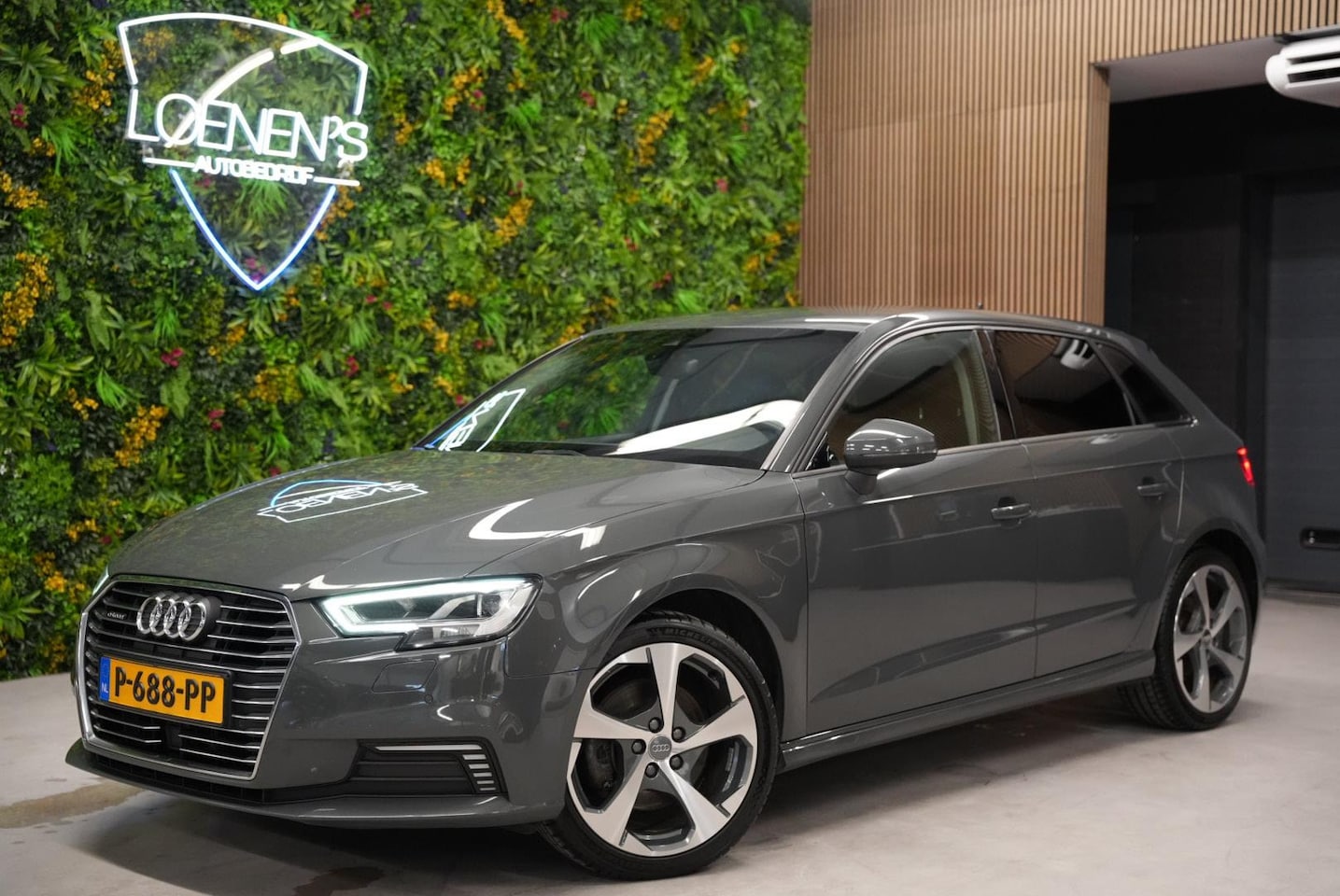 Audi A3 Sportback - 1.4 e-tron Sport / LED / Leder / PDC - AutoWereld.nl