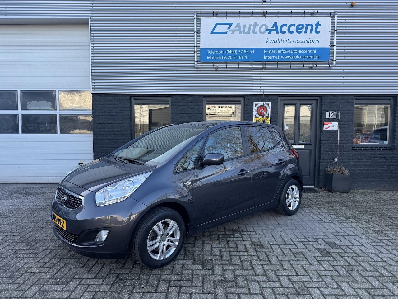 Kia Venga - 1.4 CVVT DynamicLine Navi/Camera/Pano/77dkm... - AutoWereld.nl