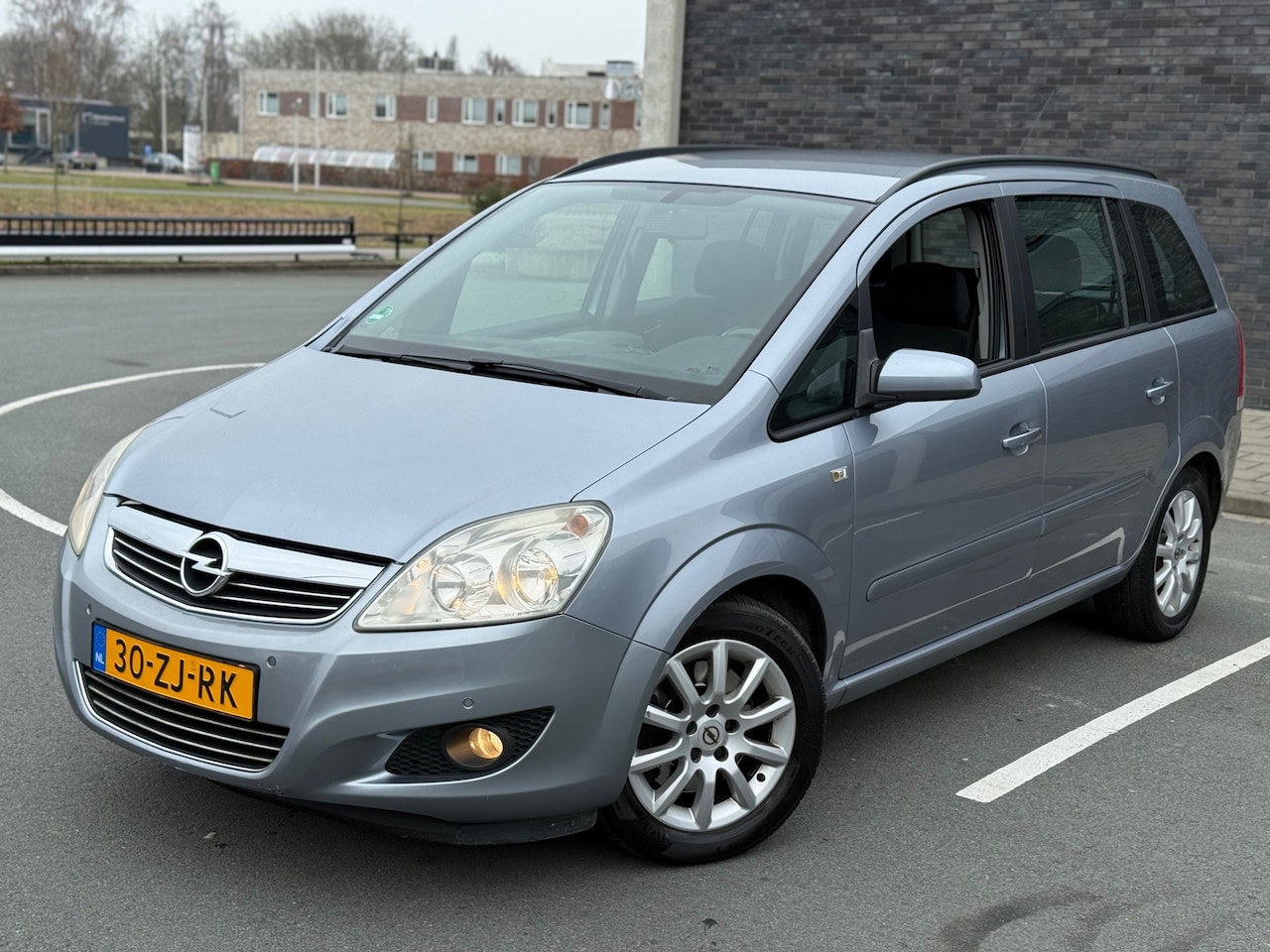 Opel Zafira - 2.2 Temptation | 7-Persoons | Navi | APK 2027 - AutoWereld.nl