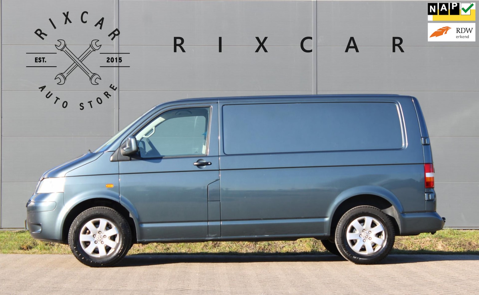 Volkswagen Transporter - 2.5 TDI 300 Airco CruiseControl Trekhaak MARGE !!NIEUWBINNEN!! - AutoWereld.nl