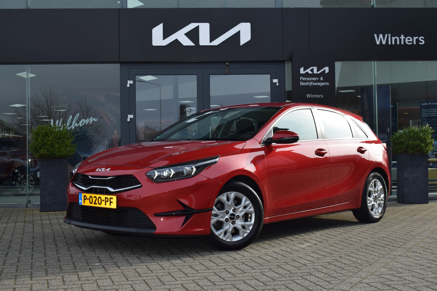 Kia Cee'd - Ceed 1.0 T-GDi DynamicLine Cruise Control | Navigatie | Camera | Bluetooth | 16"LMV | Tot - AutoWereld.nl