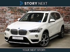 BMW X1 - xDrive20i High Executive xLine Automaat / Panoramadak / Leder / Navigatiesysteem Plus / 18
