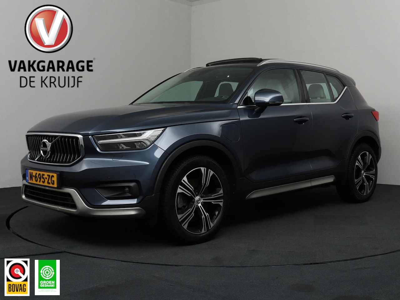 Volvo XC40 - 1.5 T4 Recharge Inscription | Autopilot/ ACC | Panoramadak | Harman Kardon! - AutoWereld.nl