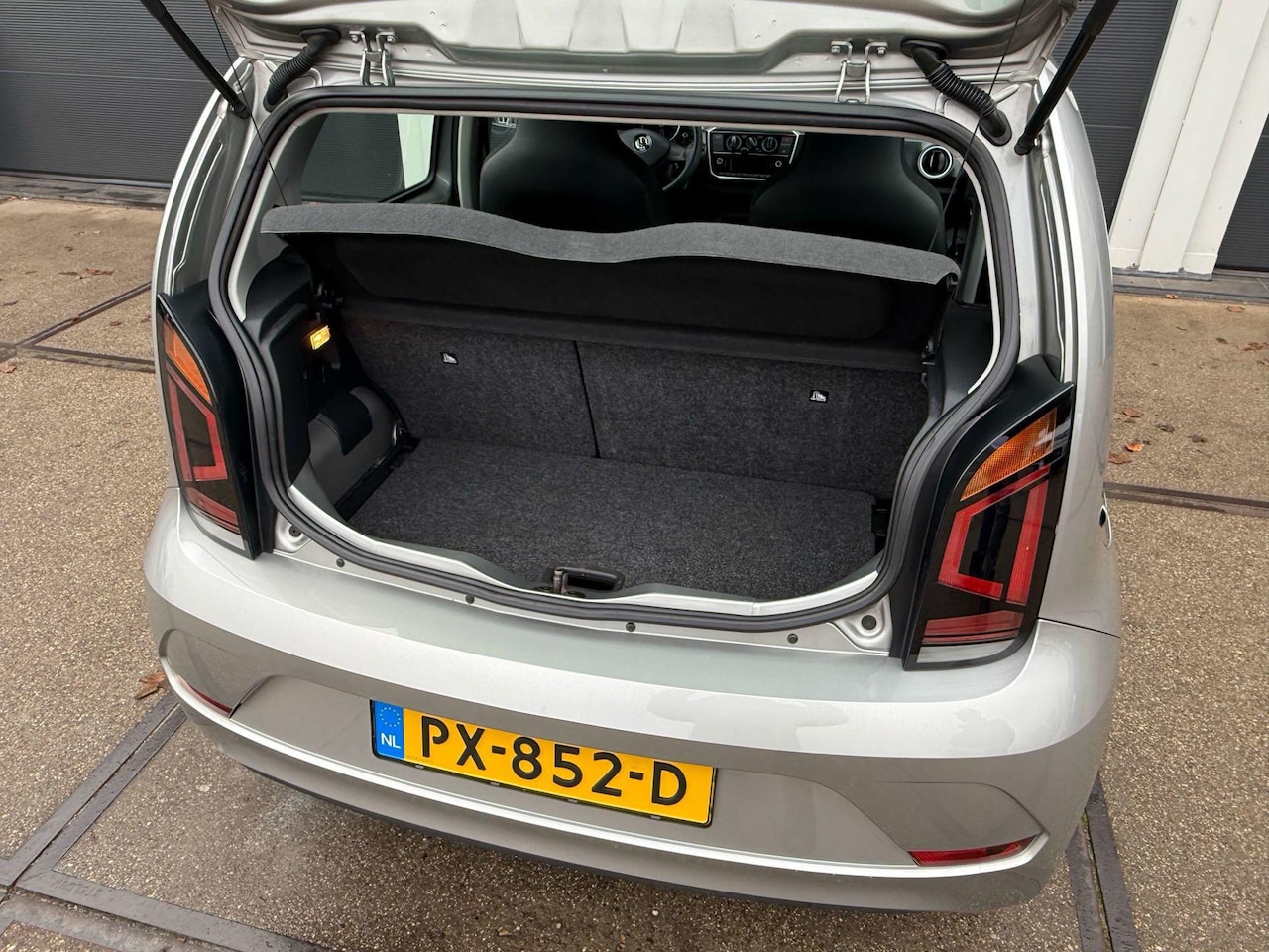 Volkswagen Up! - 1.0 BMT move up! 1.0 BMT move up! - AutoWereld.nl