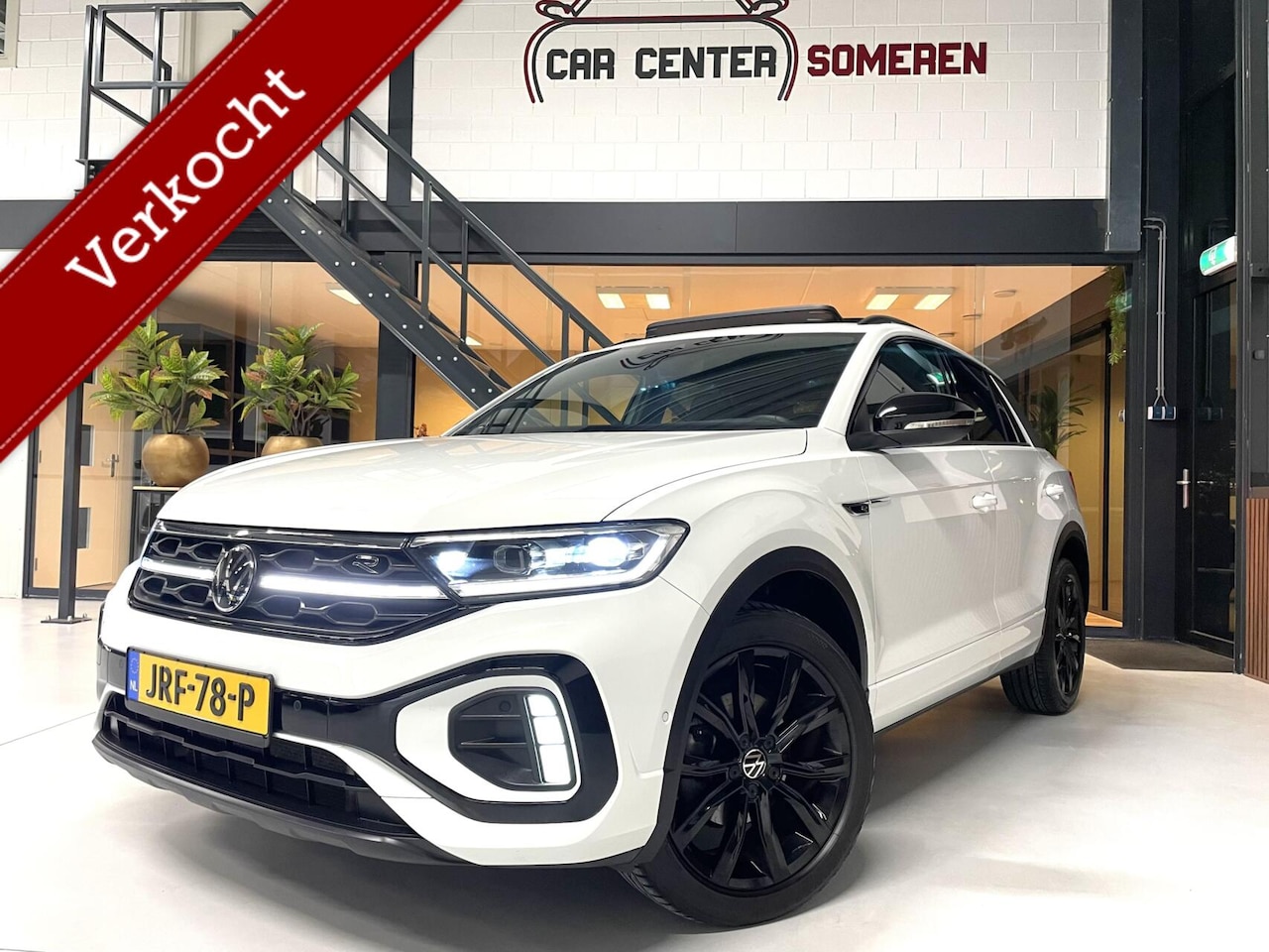 Volkswagen T-Roc - 1.5 TSI 2x R-Line Black Style/ Cam/ Pano/ Beats/ Keyless - AutoWereld.nl