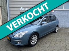 Hyundai i30 CW - 1.6i Style Airco / Half leder / Trekhaak / PDC / LMV / APK 01-2027