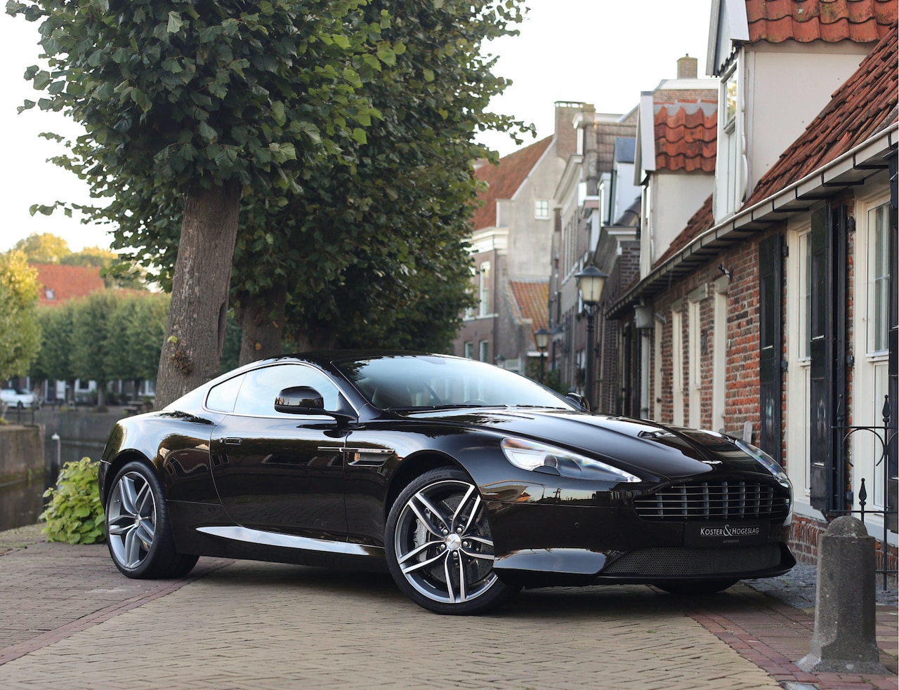 Aston Martin DB9 - 5.9 V12 Touchtronic | Marron Black - Collectable - AutoWereld.nl