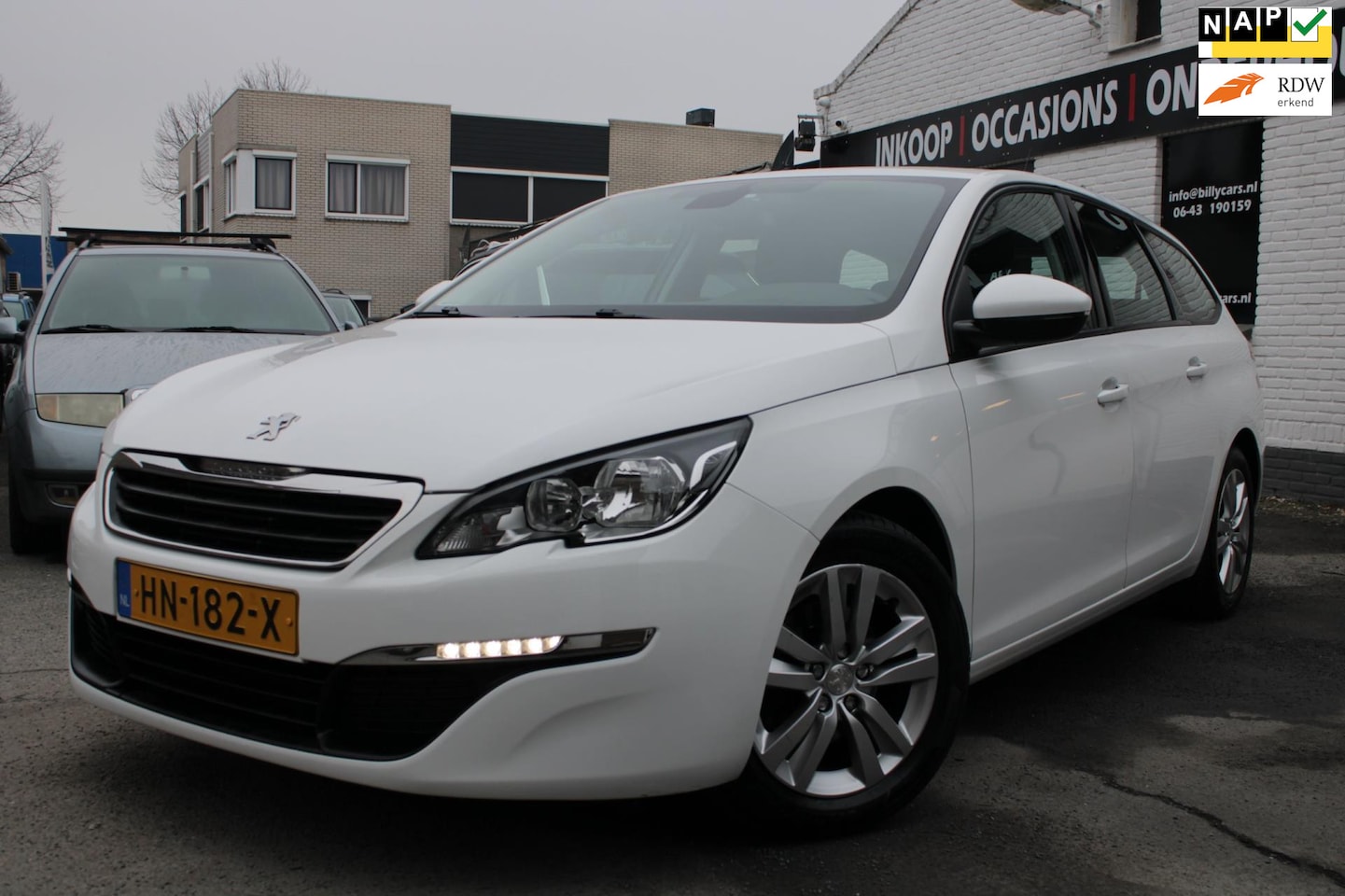 Peugeot 308 SW - 1.2 PureTech Active | Airco | Cruise Control | Parkeersensoren | Elec ramen | Trekhaak - AutoWereld.nl
