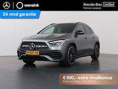 Mercedes-Benz GLA-Klasse - 200 AMG Line | Night | Panorama-schuifdak | Widescreen | Achteruitrijcamera | EASY PACK