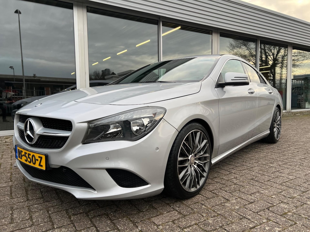 Mercedes-Benz CLA-Klasse - 180 Prestige Automaat - AutoWereld.nl