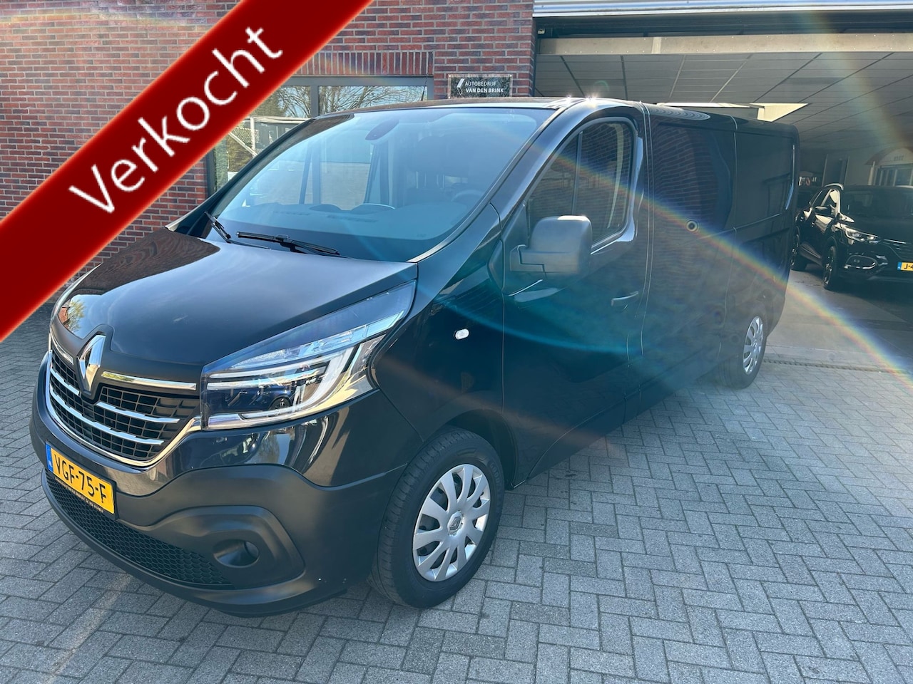 Renault Trafic - 2.0 dCi 145 T29 L2H1 Luxe 2.0 dCi 145 T29 L2H1 Luxe - AutoWereld.nl