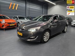 Opel Astra Sports Tourer - 1.4 Turbo Cosmo 1E EIGENAAR LEDER XENON PARKEERSENSOREN NAP NL AUTO