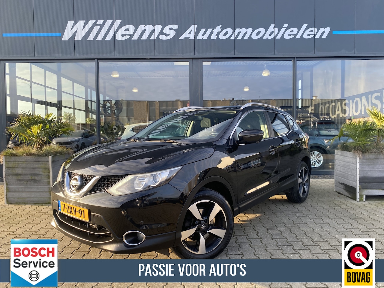 Nissan Qashqai - 1.2 Connect Edition Panoramadak , Camera 360% , Navigatie - AutoWereld.nl