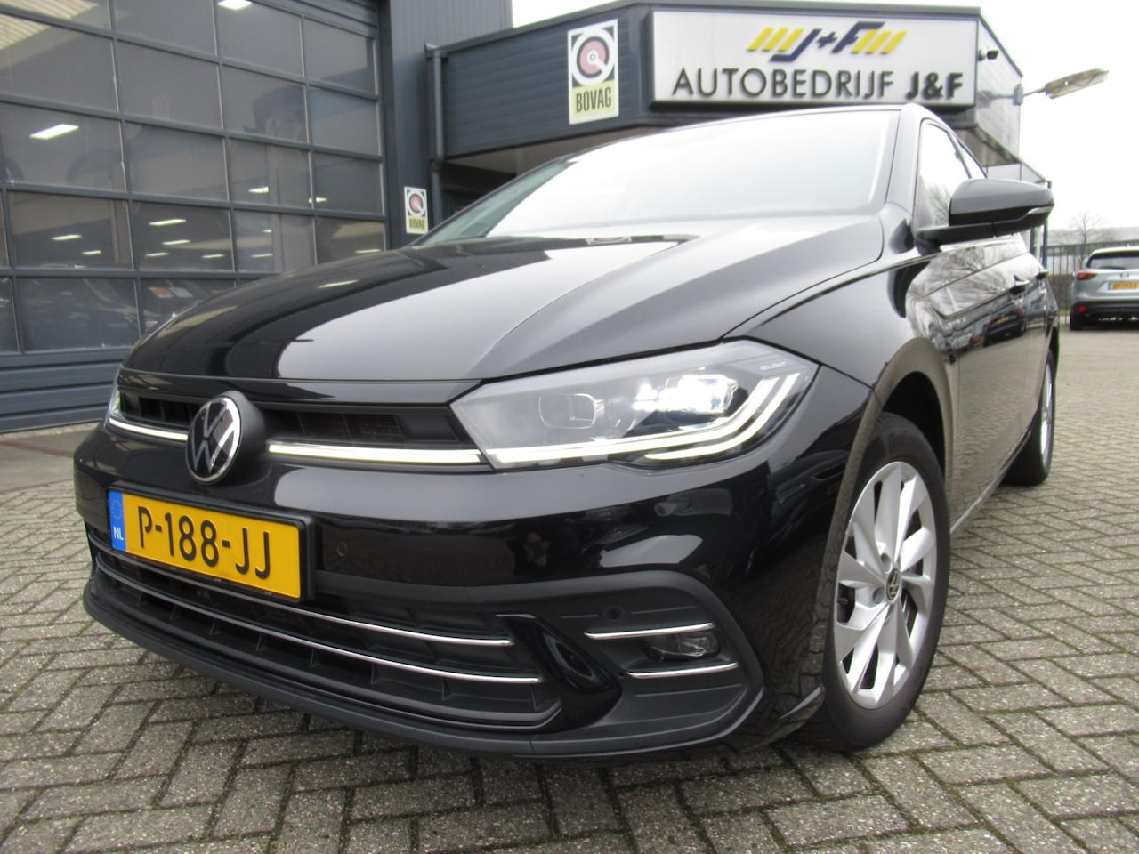 Volkswagen Polo - 1.0 TSI Style / 1e Eigenaar / AUTOMAAT / Stoelverwarming / Camera - AutoWereld.nl