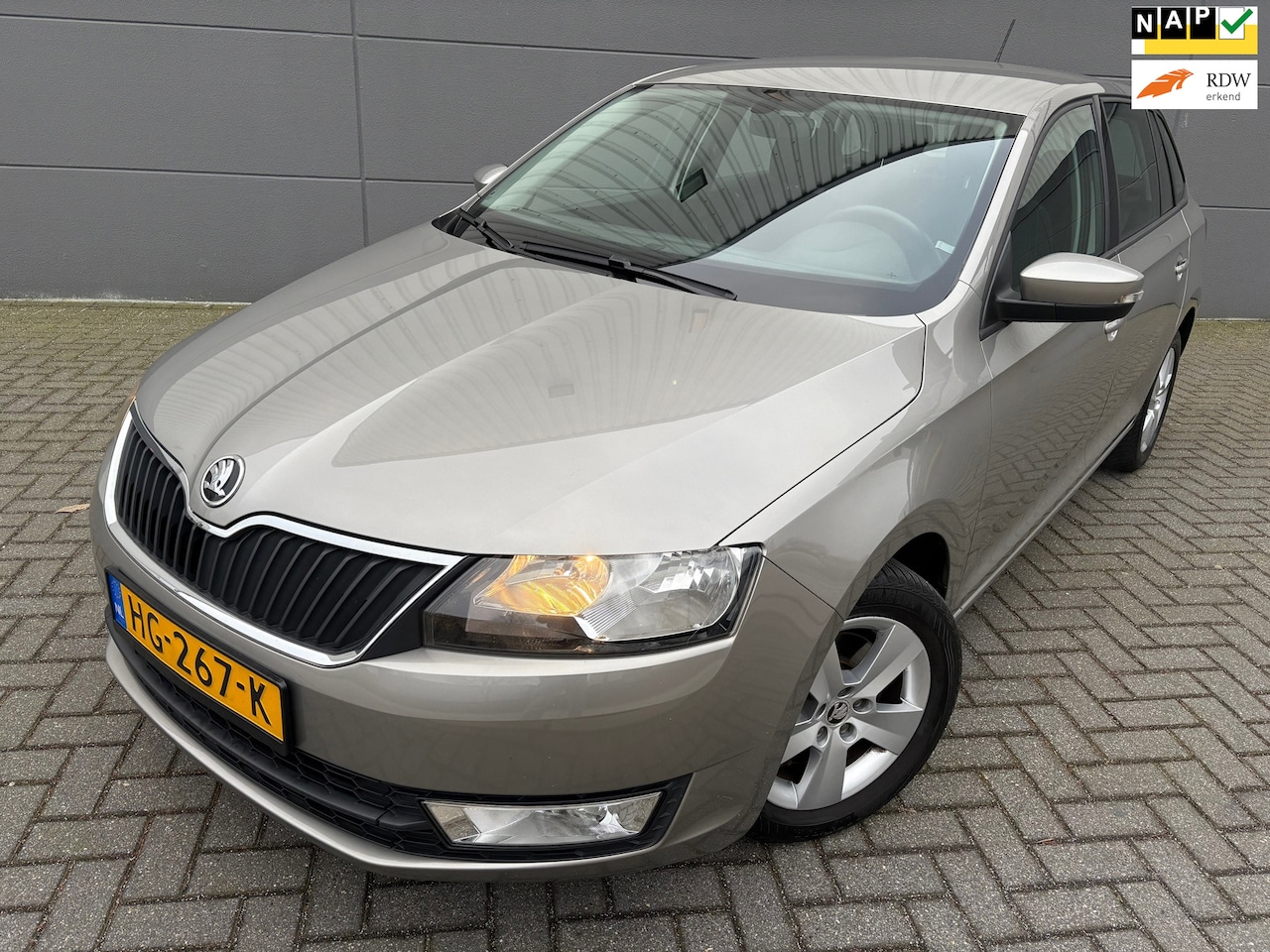 Skoda Rapid Spaceback - 1.4 TSI Greentech Style*AIRCO*APK*NAP*PARK SENSOREN*VELGEN*NAVI - AutoWereld.nl