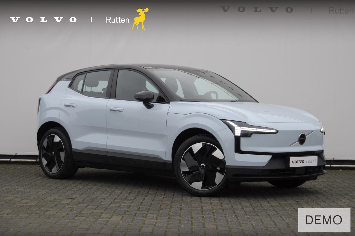 Volvo EX30 - 272PK Ext. Range Plus / Adaptieve Cruise Control/ Dodehoek Detectie / Parkeersensoren voor - AutoWereld.nl