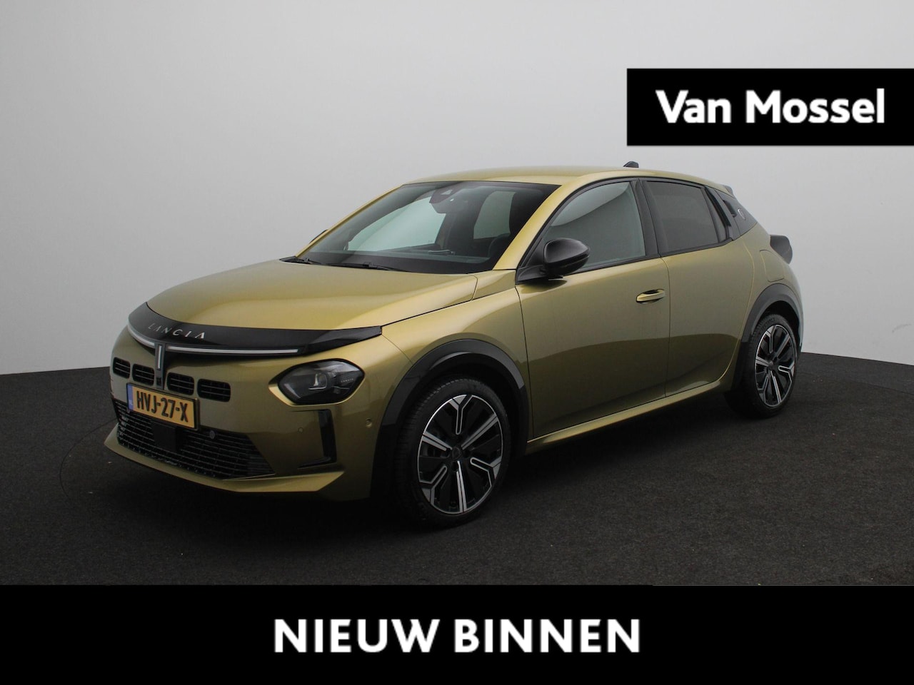 Lancia Y(psilon) - Ypsilon 1.2 Turbo Hybrid LX | NAVI | Apadtive Cruisecontrol | Parkeercamera Voor+Achter | - AutoWereld.nl