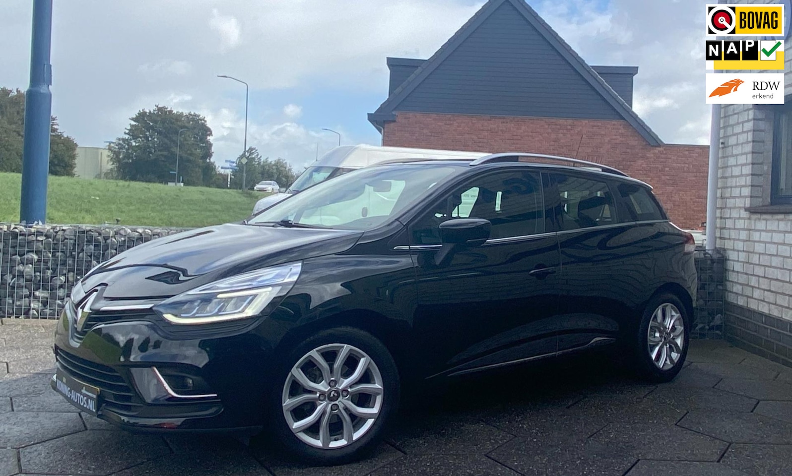 Renault Clio Estate - 0.9 TCe Intens Keyless/ Premium Sound/ Clima/ Cruise/ Navi - AutoWereld.nl