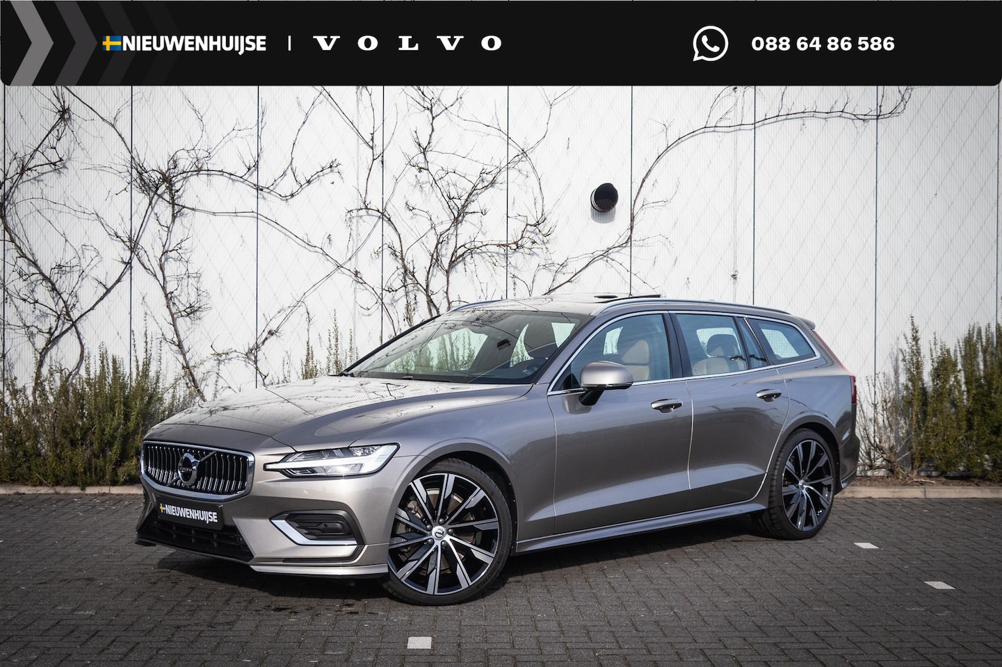 Volvo V60 - 2.0 T6 AWD Inscription | Adaptieve Cruise Control | Schuif -/ Kanteldak | Trekhaak | Stand - AutoWereld.nl