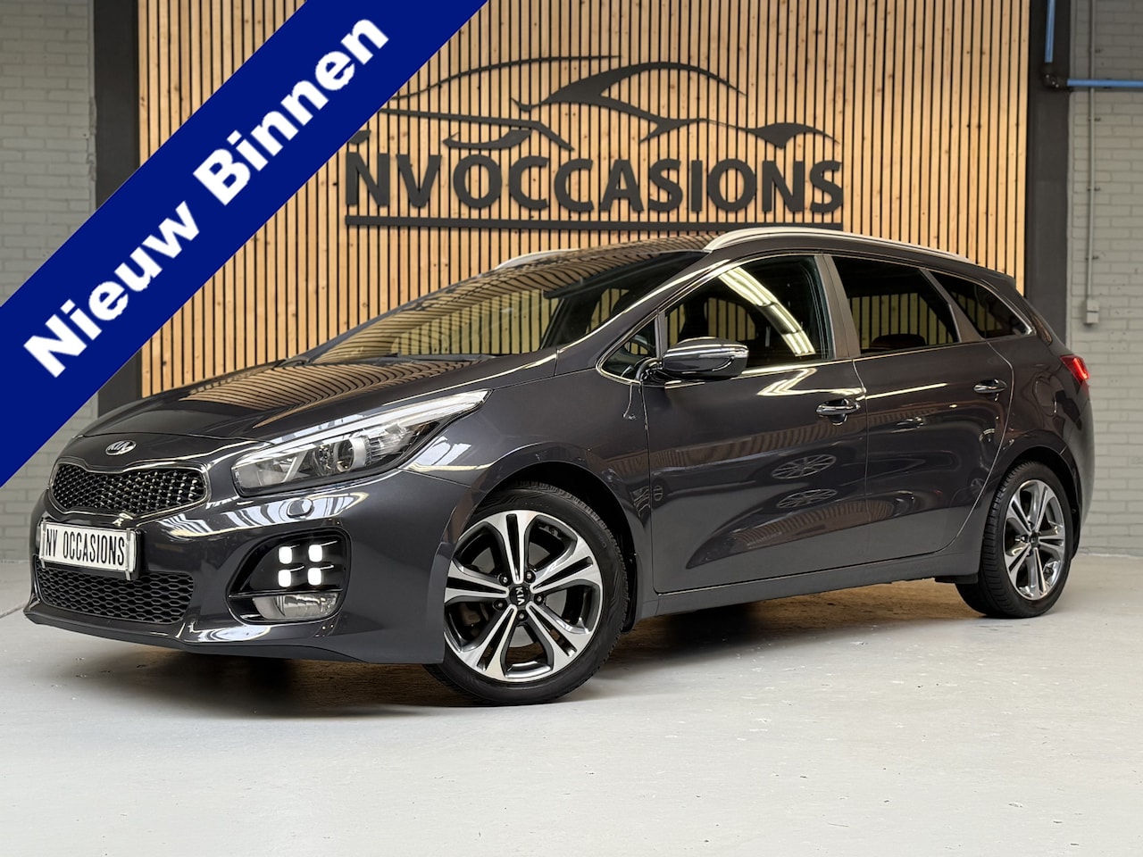 Kia Cee'd Sportswagon - 1.6 GDI DynamicLine 135PK/GT-LINE/APPLECRPLY/STOELVW/LED/UNIEK!! - AutoWereld.nl