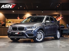BMW X1 - XDrive20i Executive, 192 PK, Navigatie, LED, Automaat, Trekhaak, Stoelverwarming, Org. NL,
