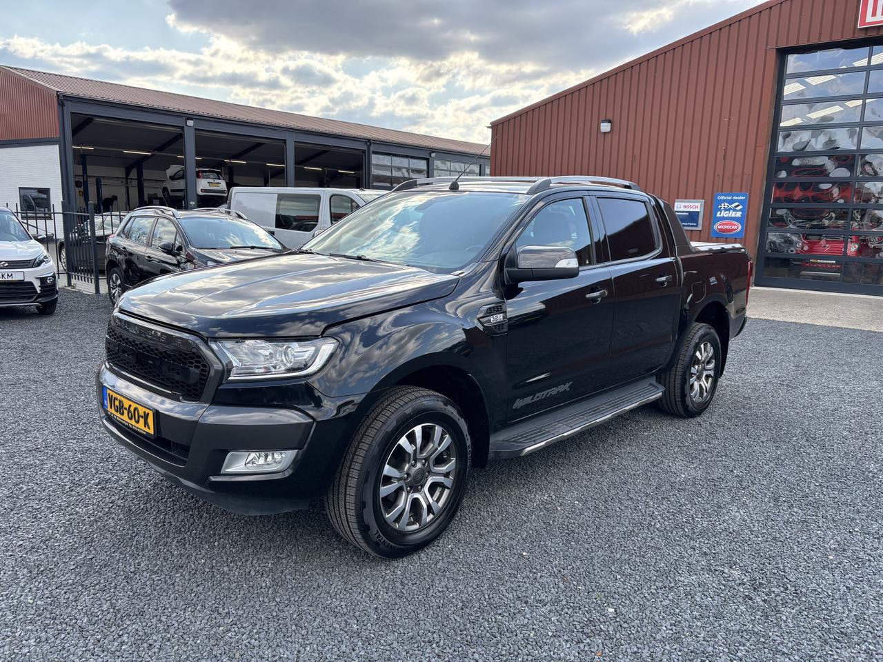 Ford Ranger - 3.2 TDCI 4X4 WILDTRACK AUTOMAAT 3.5T TREKGEWI - AutoWereld.nl