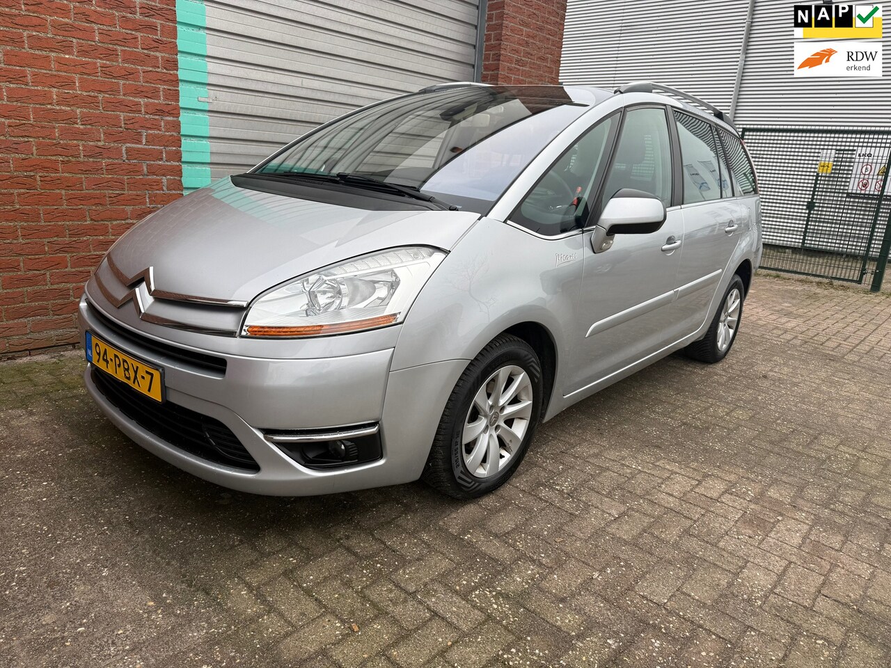 Citroën Grand C4 Picasso - 1.6 VTi Ligne Business 5p NAV.+ Clima Bj:2011 NAP! - AutoWereld.nl