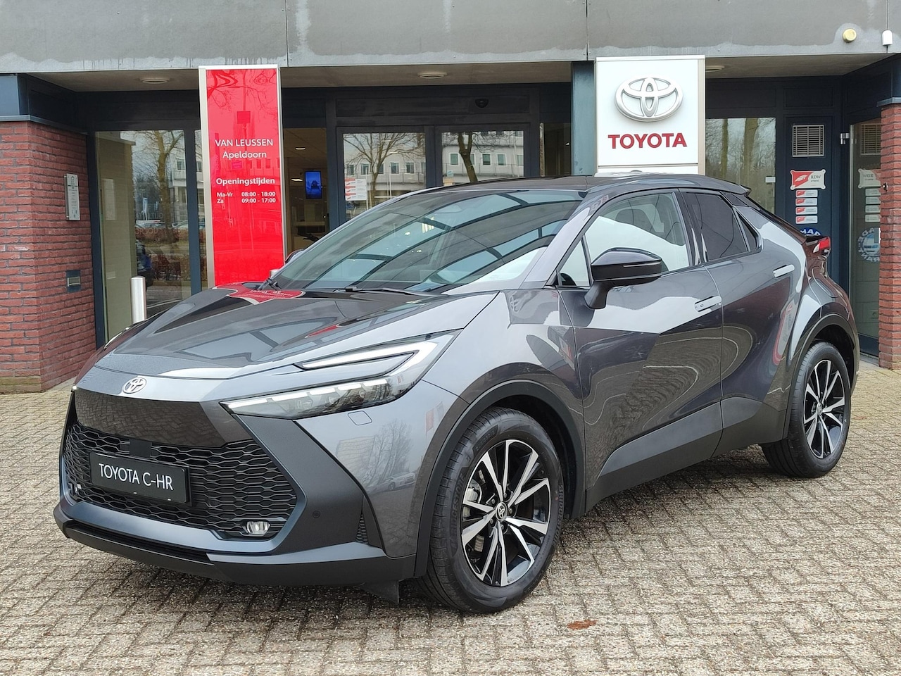 Toyota C-HR - 1.8 Hybrid 140 DYNAMIC STOEL/STUURVERW EL-ACHTERKLEP BLIND SPOT KEYLESS 18'' LM-VELGEN PRI - AutoWereld.nl