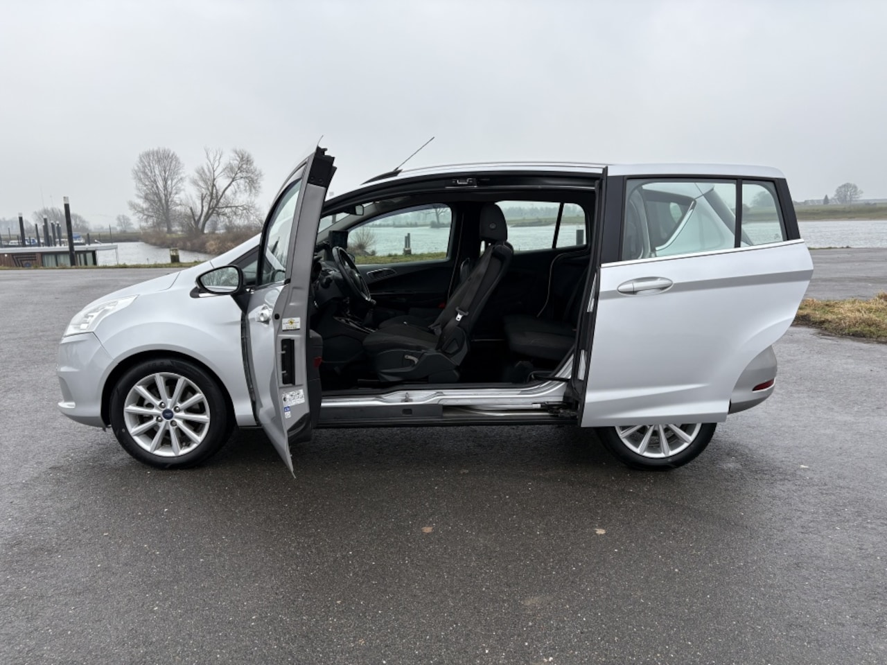 Ford B-Max - 1.0 Titanium Distributie V.V. NAVI CRUISE LED - AutoWereld.nl