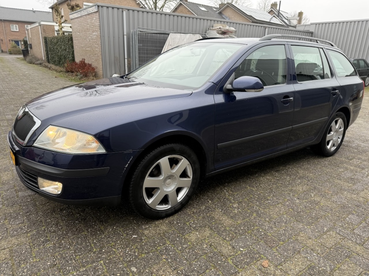 Skoda Octavia Combi - 1.6 Airco 2006 APK 7-2026 Station - AutoWereld.nl