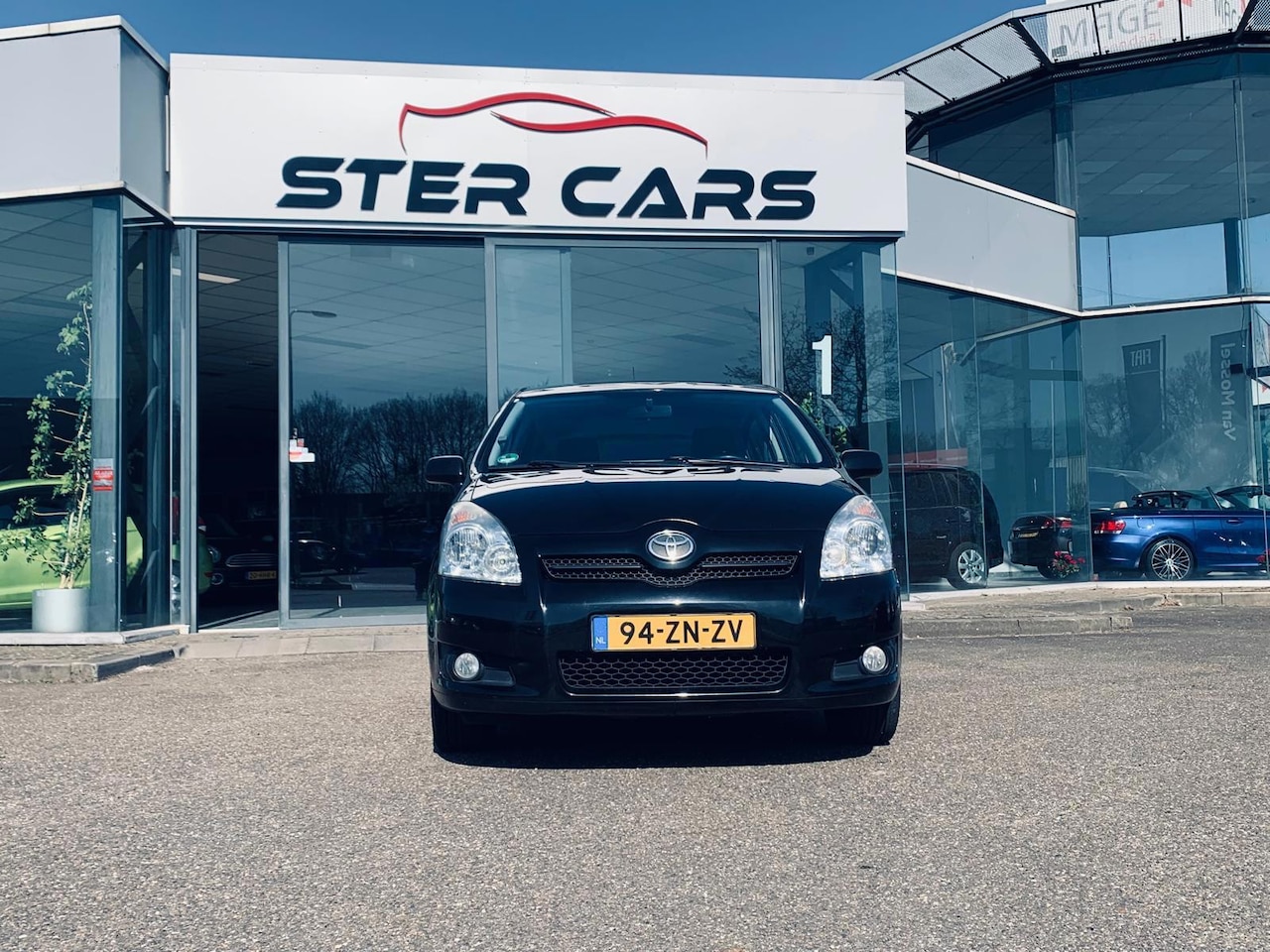 Toyota Verso - 1.8 VVT-i Sol 1.8 VVT-i Sol, Airco, Navi, Trekhaak, NAP, APK - AutoWereld.nl