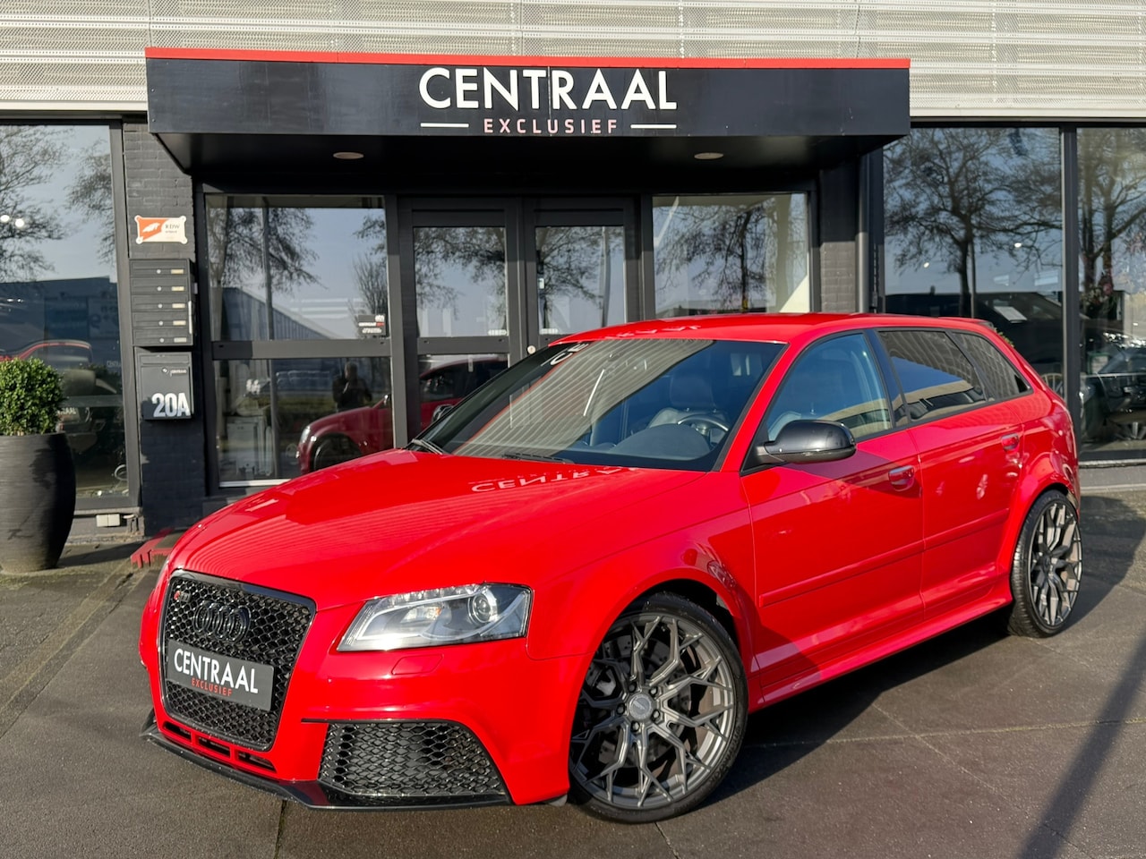 Audi A3 Sportback - 2.5 T RS 3 quattro Milltek|Bosé|Leder|340PK - AutoWereld.nl