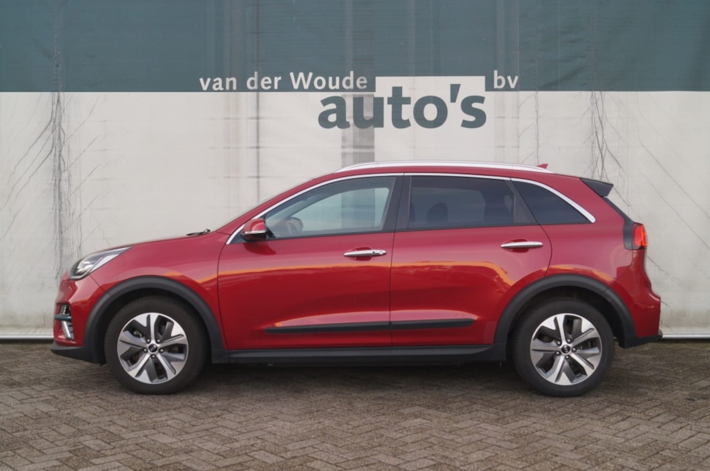 Kia e-Niro - ExecutiveLine 64kWh -SOH100%-LEER-ECC-NAVI- - AutoWereld.nl