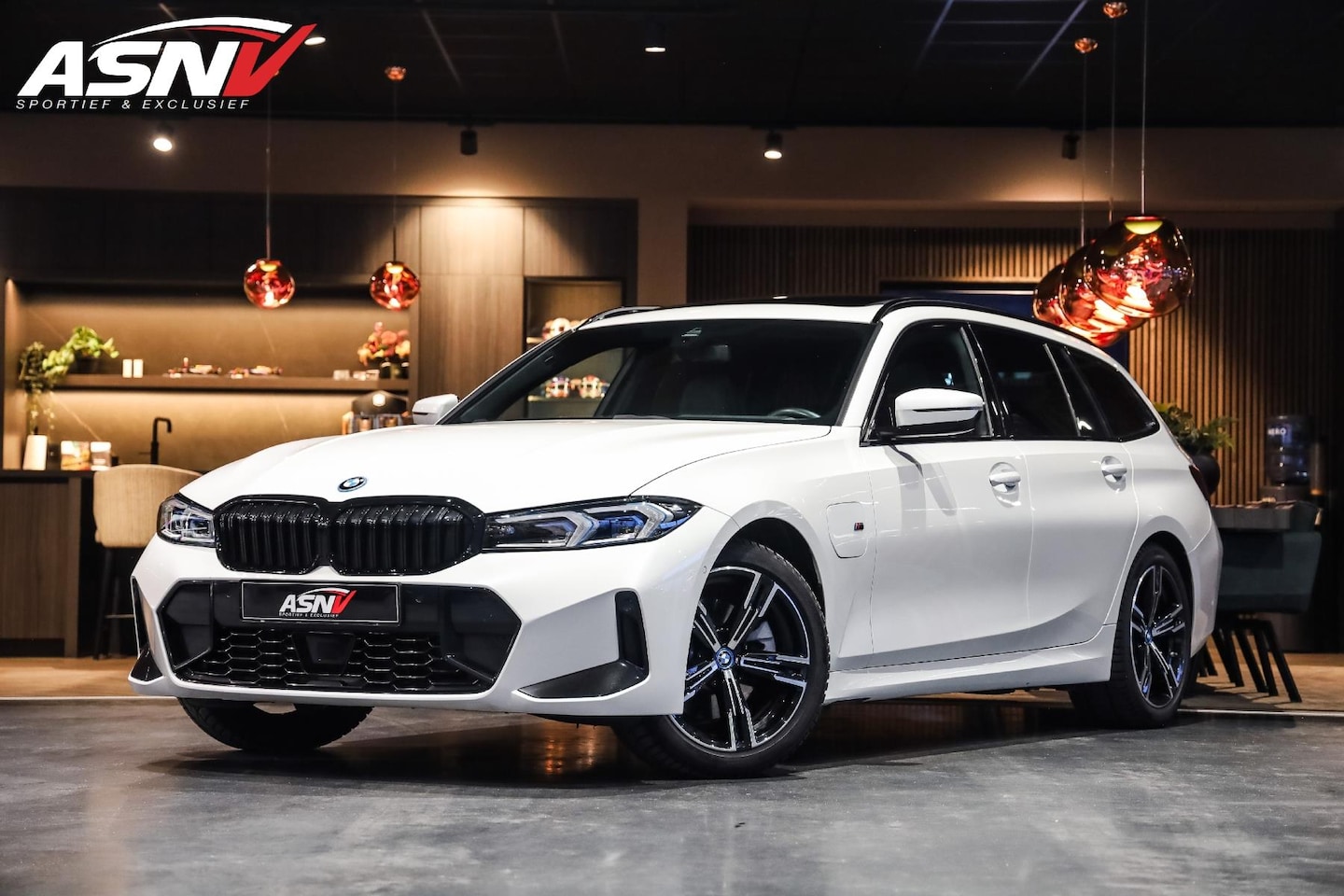 BMW 3-serie Touring - 320e 320e, 204 PK, Facelift, M/Sports/Pakket, Pano/Dak, Full/LED, Keyless, Adapt.Cruise/Control - AutoWereld.nl