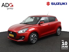 Suzuki Swift - 1.2 Stijl Smart Hybrid | Afneembare Trekhaak | Parelmoer Rood | Keyless Entry | Stoelverwa