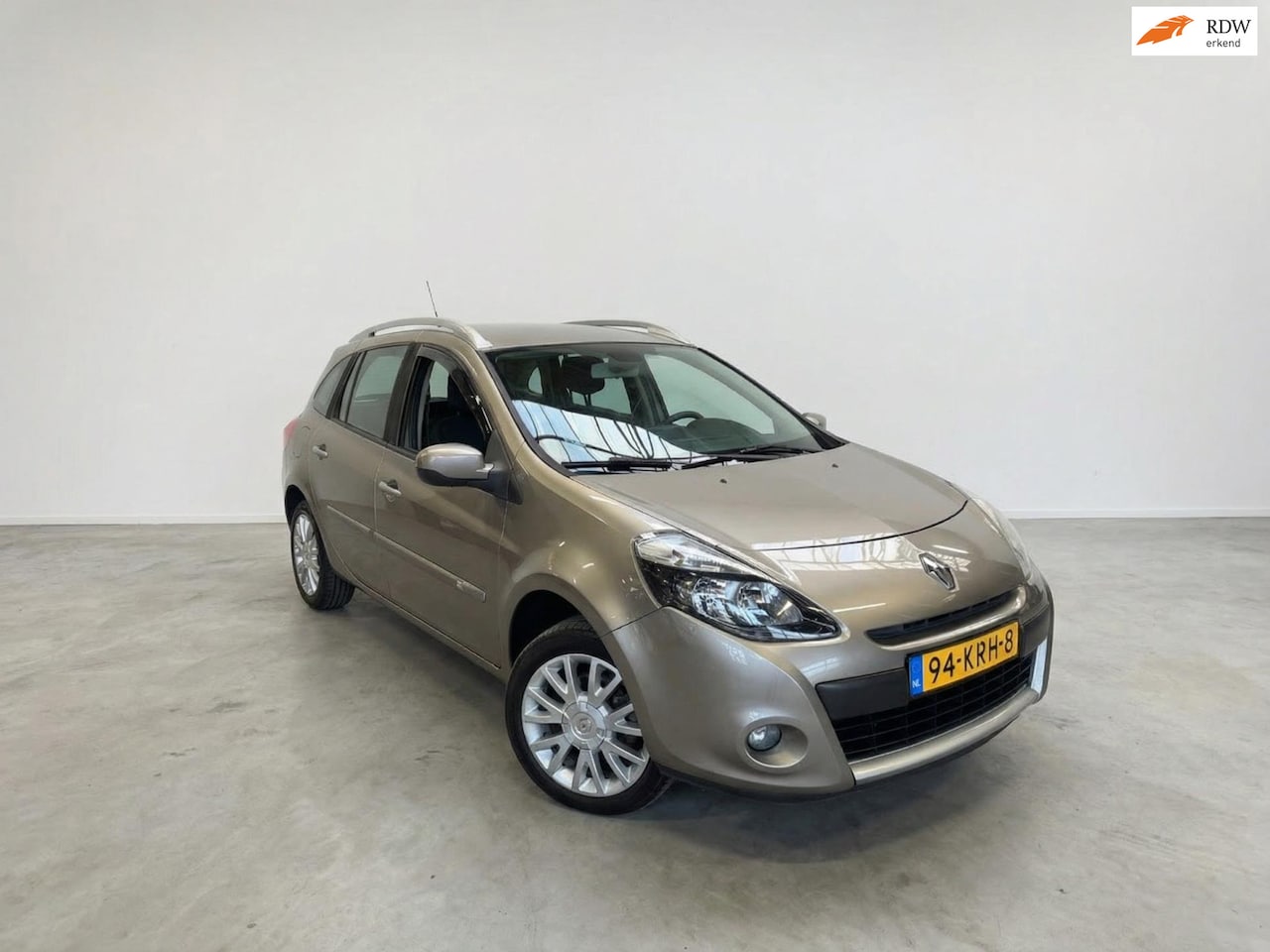 Renault Clio Estate - 1.2 TCE Dynamique|5DRS|Trekhaak|Airco|Clima|Nette staat!|INRUIL & LEASE MOGELIJK - AutoWereld.nl